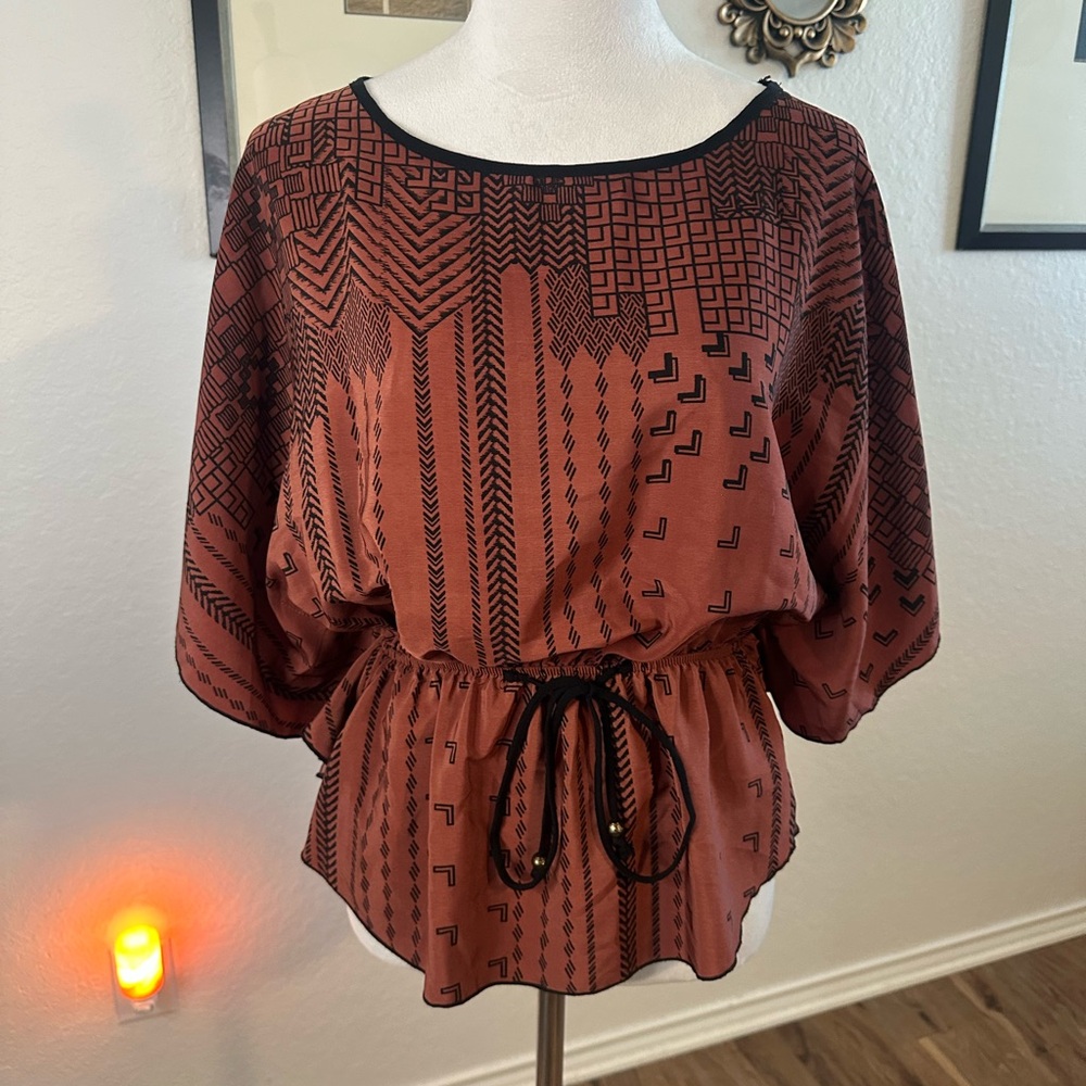 Mind Code Aztec Flare Top ✨🖤✨